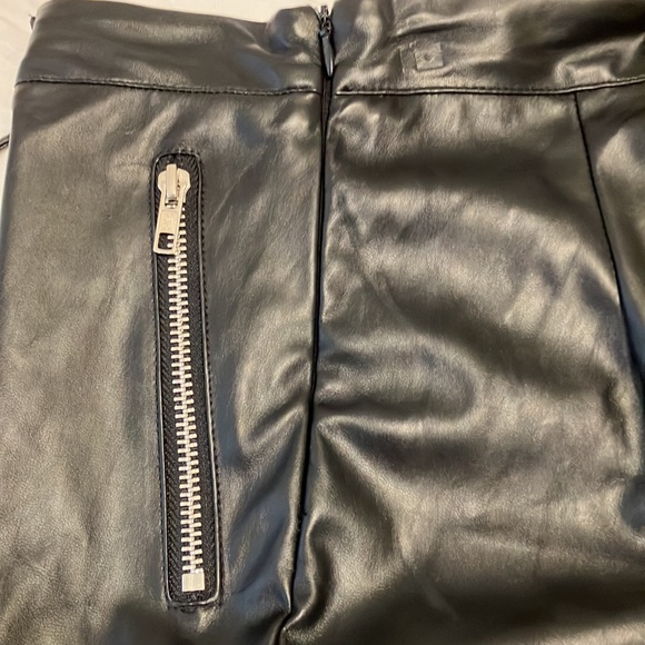 NWT Misguided Black, faux, leather lace up front flare leg pants - Picture 8 of 12